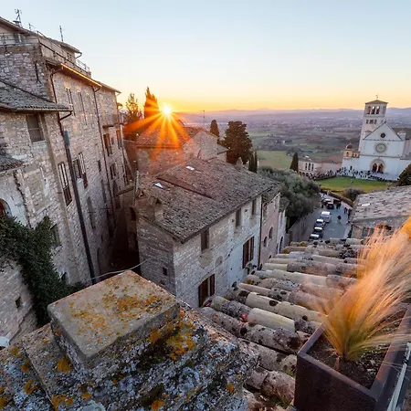 The View - Rooftop * Assisi